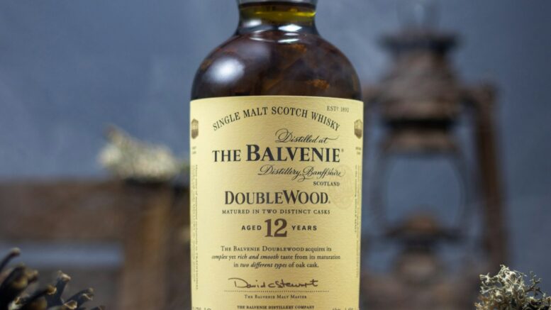 Étiqueter son premier whisky : les questions à régler avant le BAT